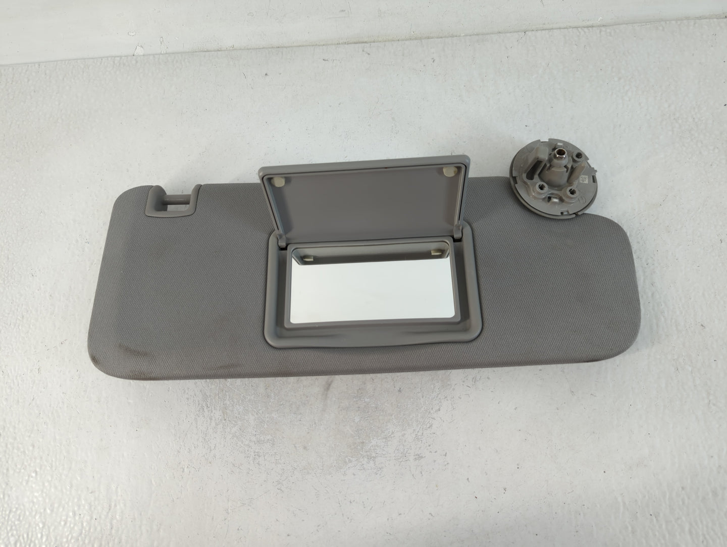 2016-2021 Chevrolet Malibu Sun Visor Shade Replacement Passenger Right Mirror Fits Fits 2016 2017 2018 2019 2020 2021 OEM Us