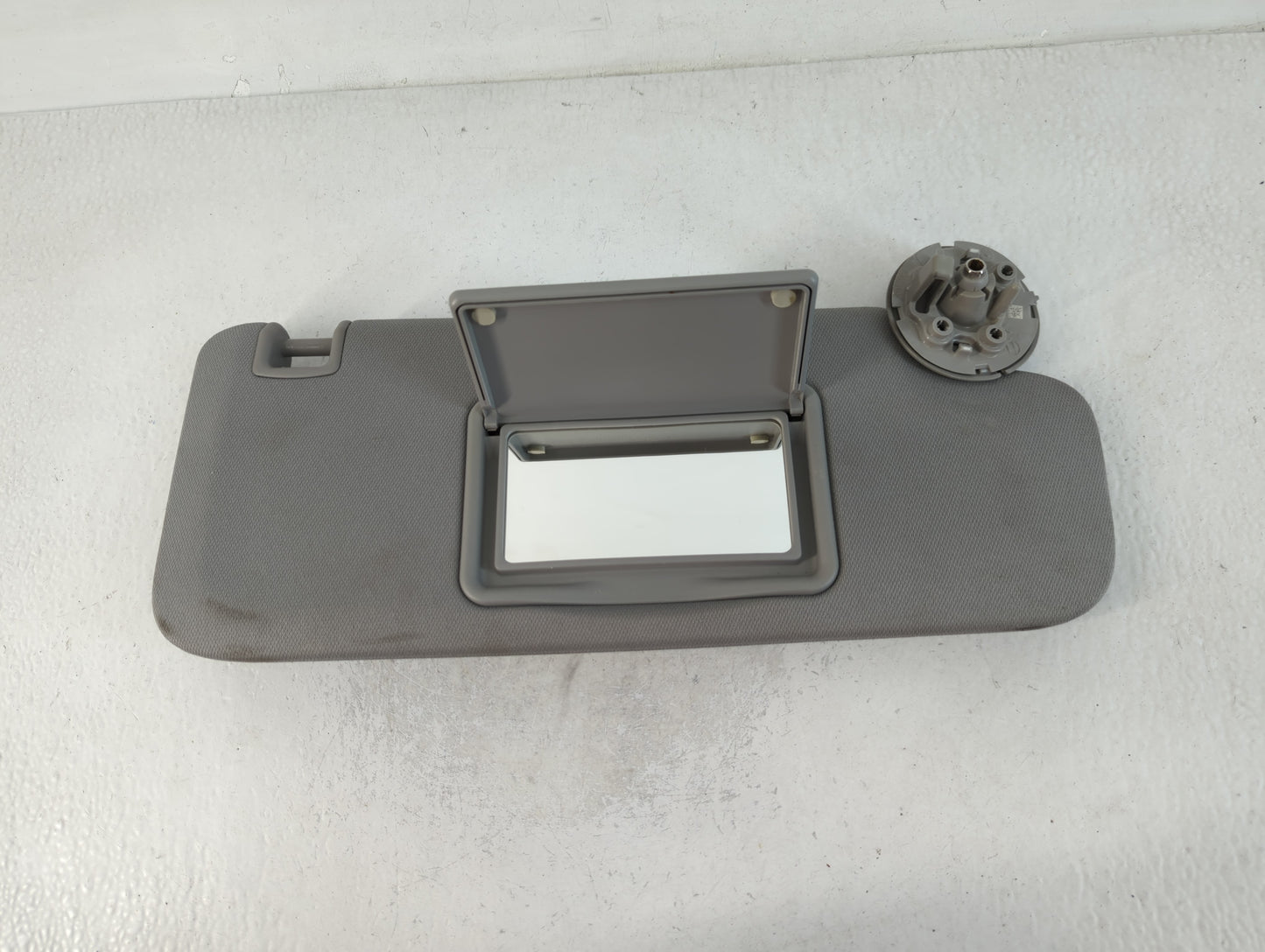 2016-2021 Chevrolet Malibu Sun Visor Shade Replacement Passenger Right Mirror Fits Fits 2016 2017 2018 2019 2020 2021 OEM Us