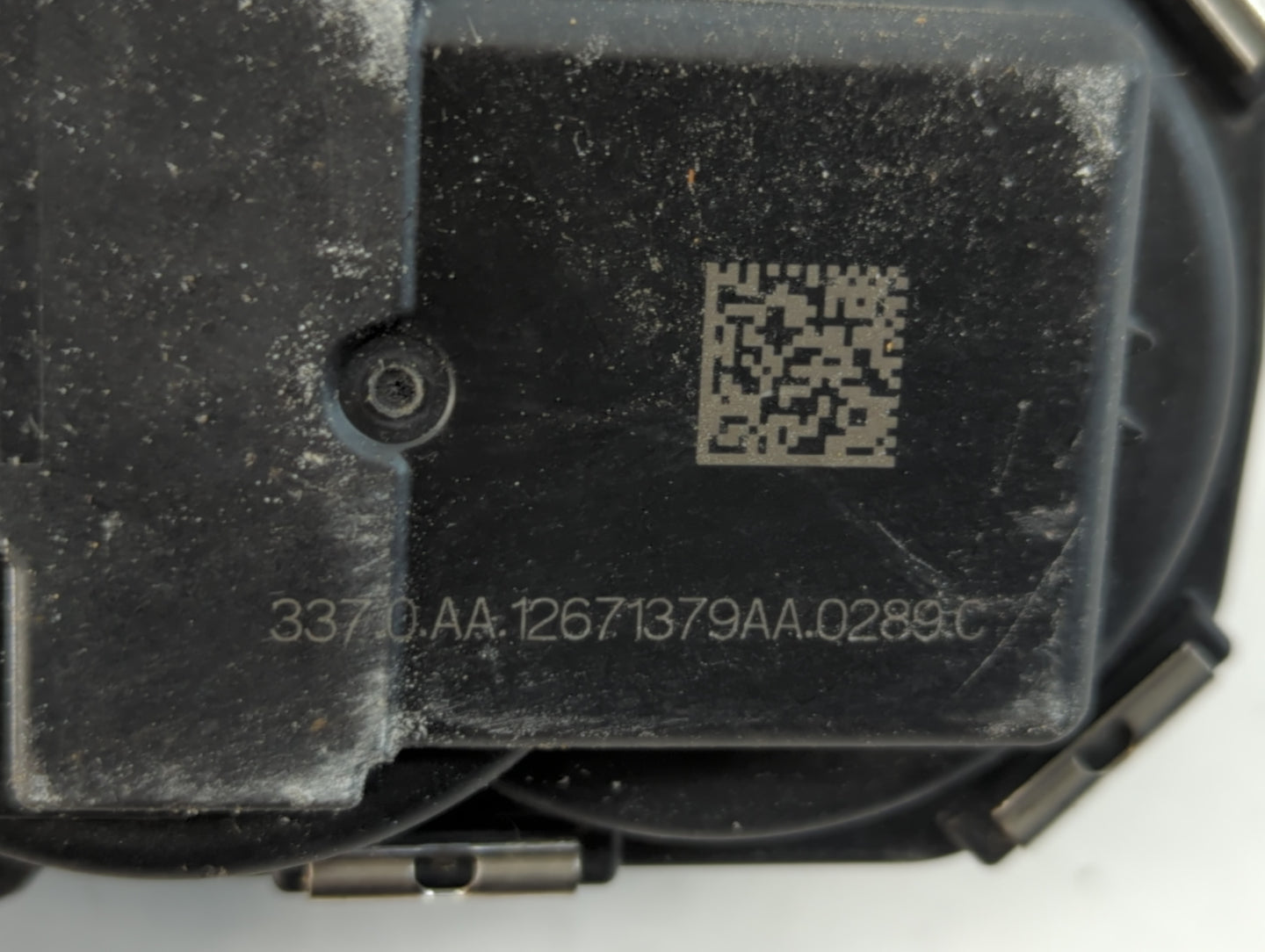 2016-2021 Chevrolet Malibu Throttle Body P/N:12671379AA Fits Fits 2016 2017 2018 2019 2020 2021 2022 OEM Used Auto Parts - O