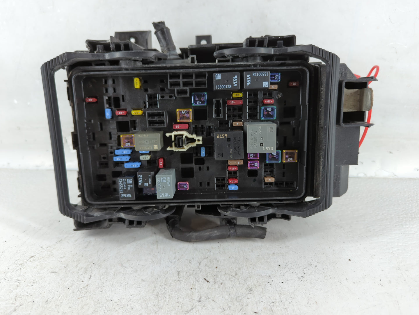 2019-2021 Chevrolet Malibu Fusebox Fuse Box Panel Relay Module P/N:B4950507 Fits Fits 2019 2020 2021 OEM Used Auto Parts - O