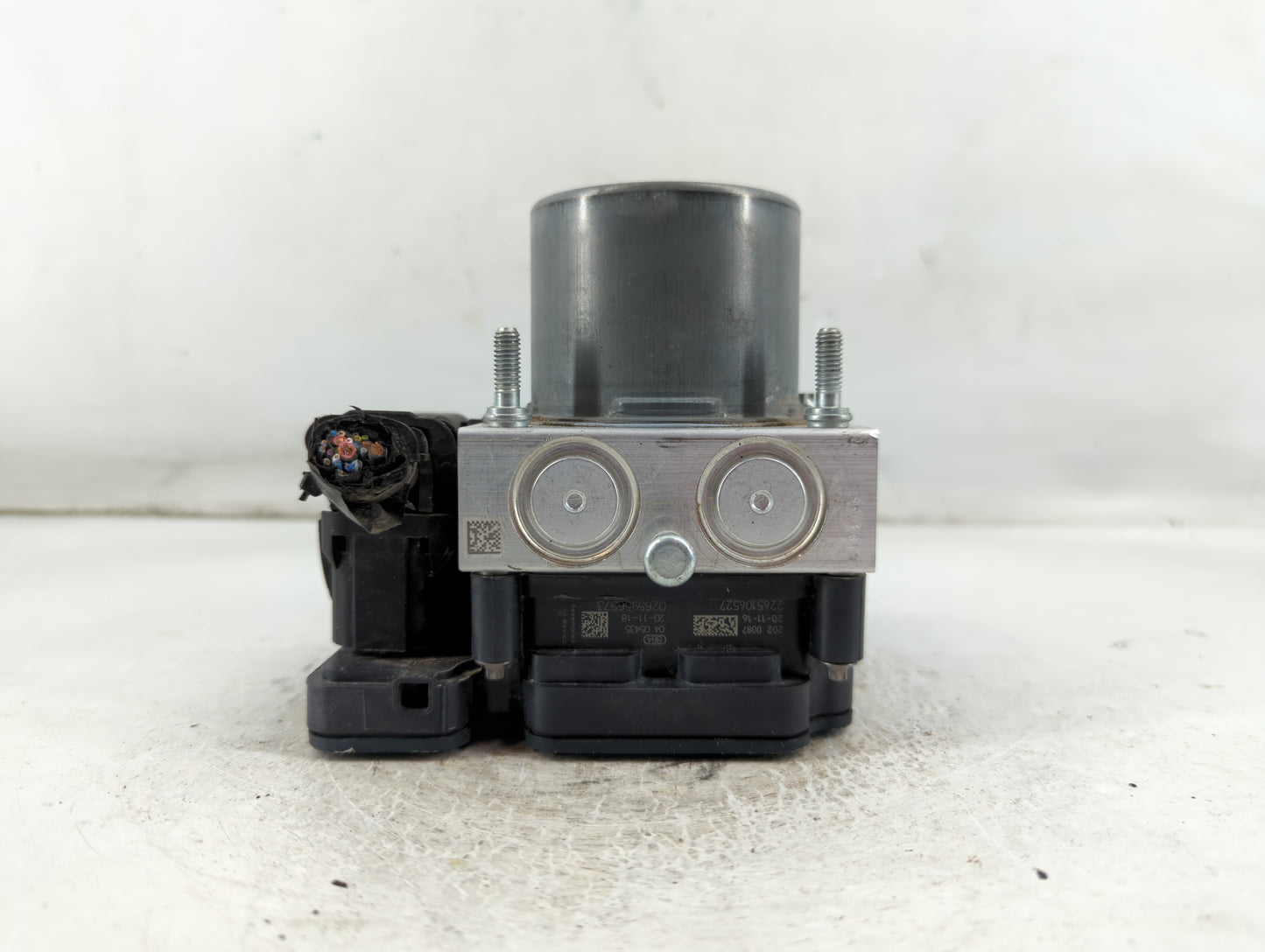 2019-2021 Chevrolet Malibu ABS Pump Control Module Replacement P/N:84767280 Fits Fits 2019 2020 2021 OEM Used Auto Parts - O