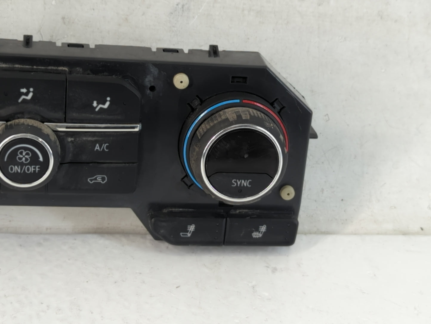 2020-2022 Chevrolet Silverado 1500 Climate Control Module Temperature AC/Heater Replacement P/N:84692241 Fits Fits 2020 2021