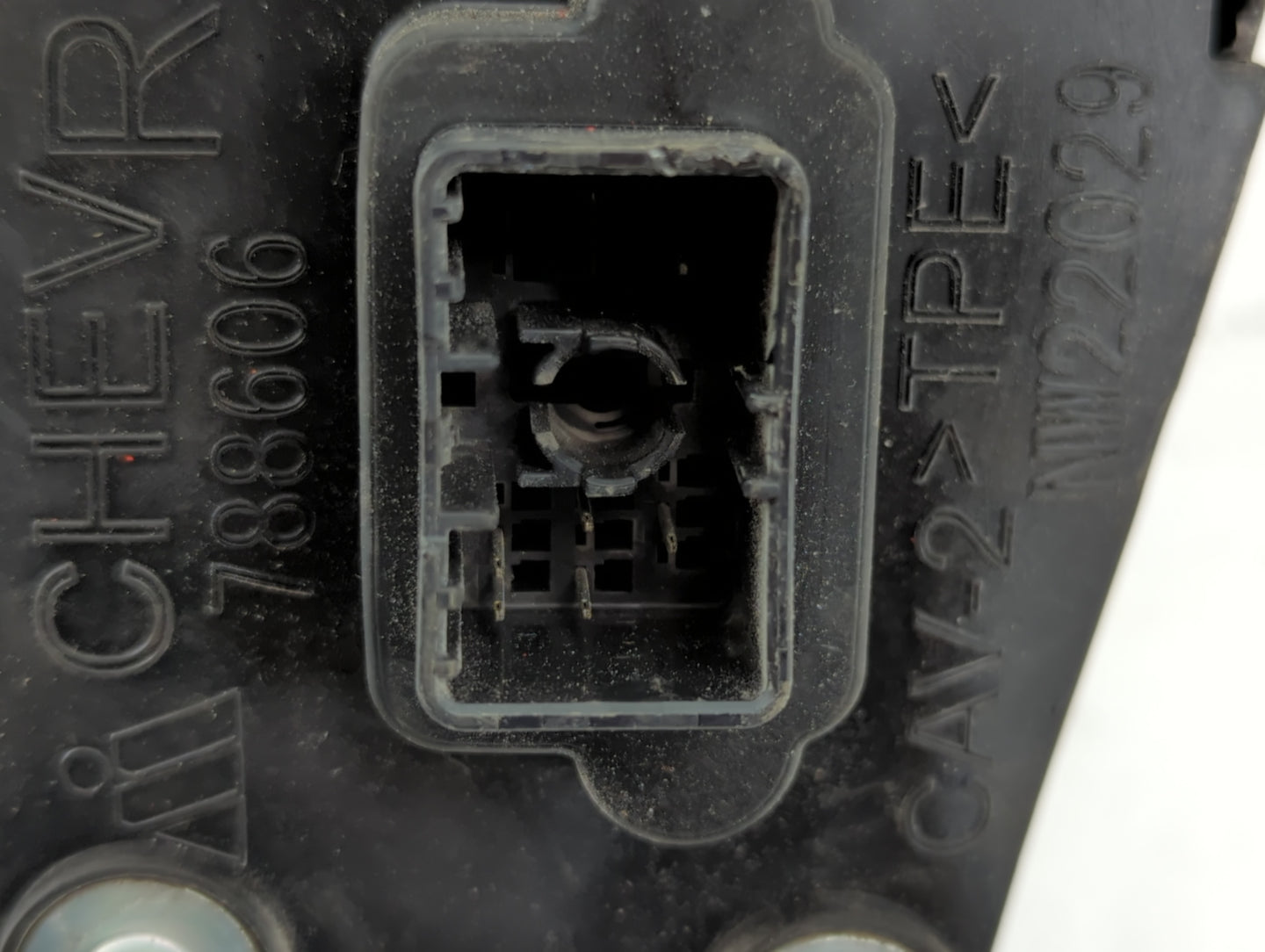 2019-2022 Chevrolet Silverado 1500 Side Mirror Replacement Passenger Right View Door Mirror P/N:788606 Fits OEM Used Auto Pa