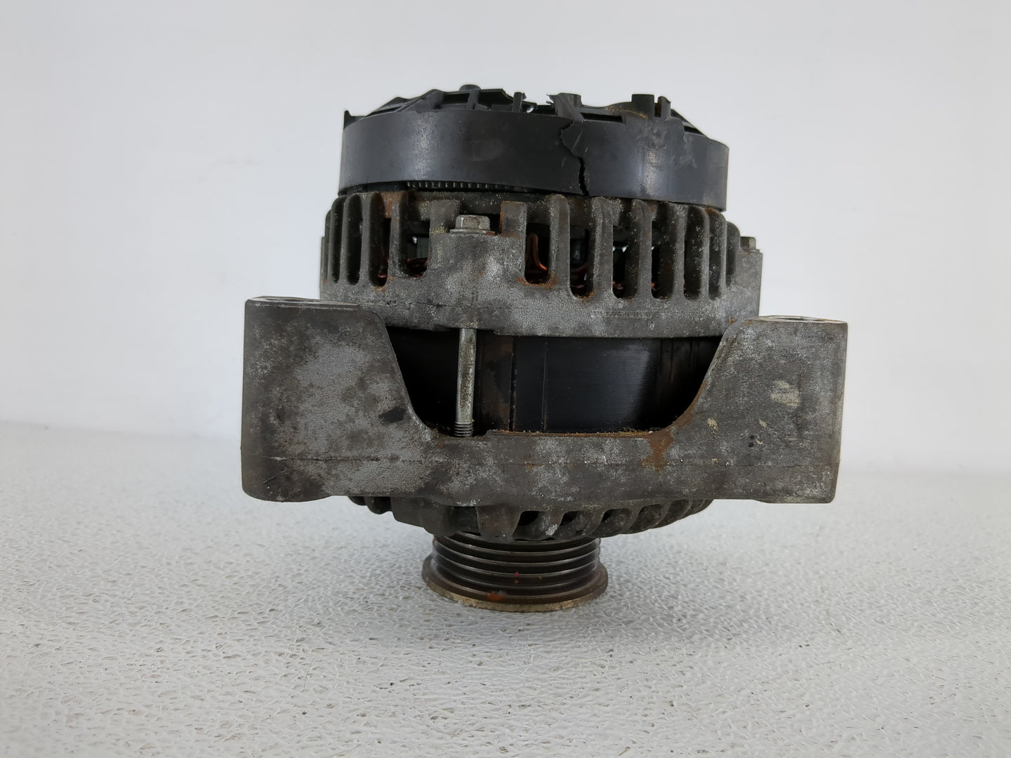 2019-2022 Chevrolet Silverado 1500 Alternator Replacement Generator Charging Assembly Engine OEM P/N:13539726 Fits OEM Used 