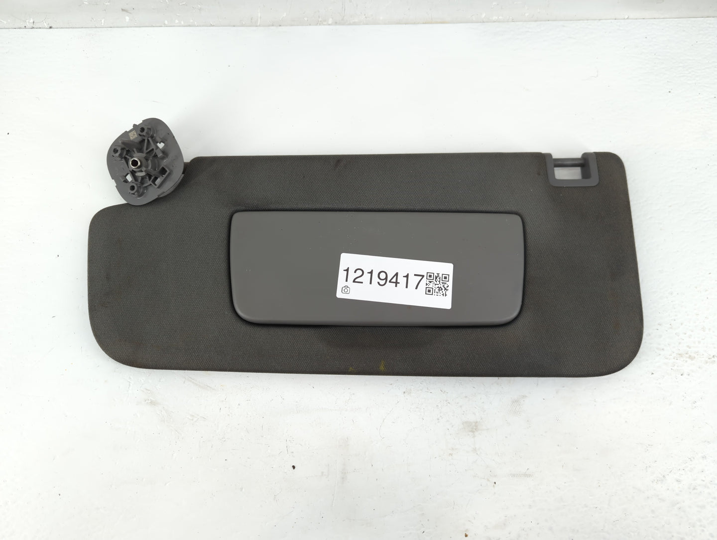 2019-2022 Chevrolet Silverado 1500 Sun Visor Shade Replacement Driver Left Mirror Fits Fits 2019 2020 2021 2022 OEM Used Aut