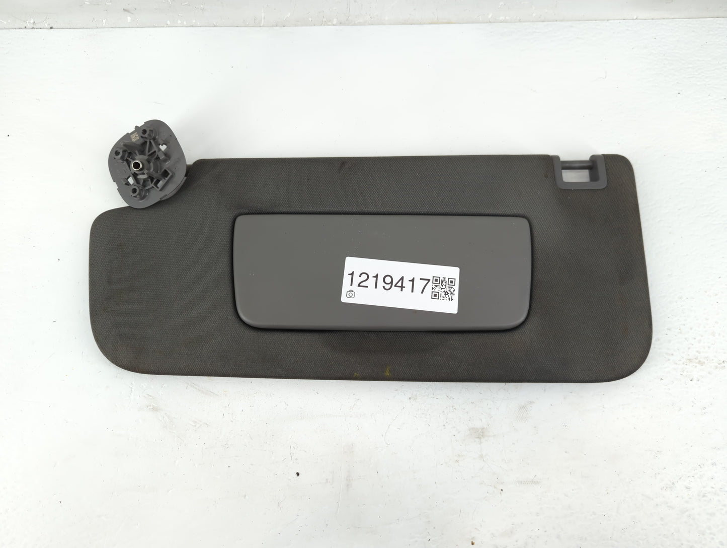 2019-2022 Chevrolet Silverado 1500 Sun Visor Shade Replacement Driver Left Mirror Fits Fits 2019 2020 2021 2022 OEM Used Aut