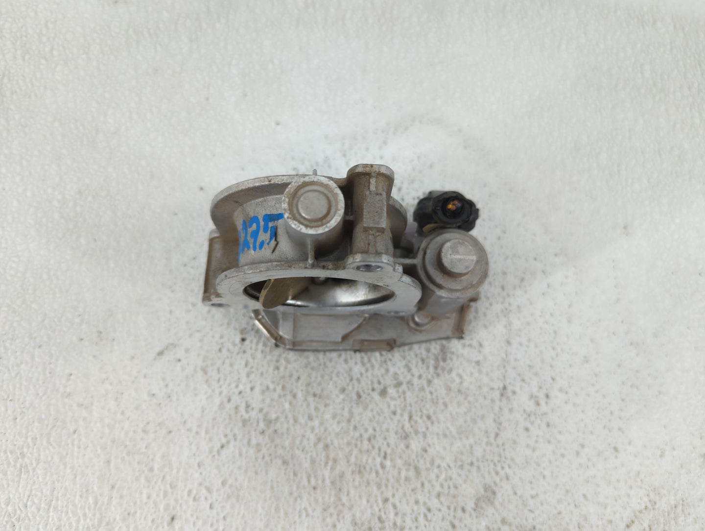 2021-2022 Chevrolet Silverado 1500 Throttle Body P/N:12710643 Fits Fits 2021 2022 OEM Used Auto Parts - Oemusedautoparts1.co