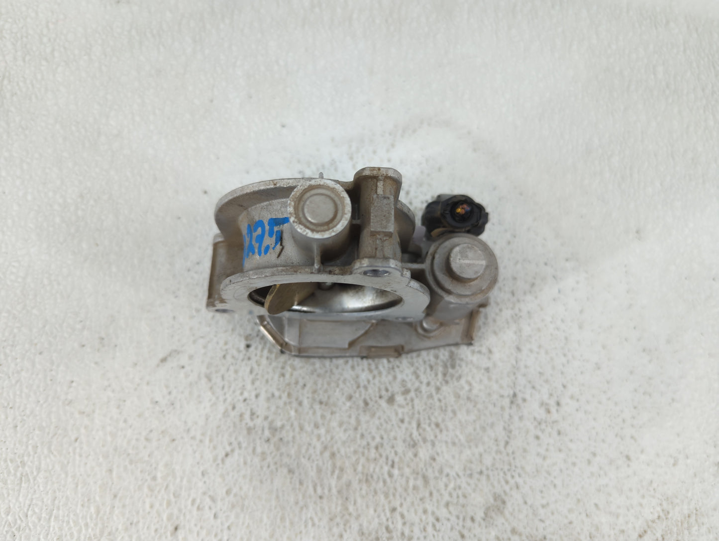 2021-2022 Chevrolet Silverado 1500 Throttle Body P/N:12710643 Fits Fits 2021 2022 OEM Used Auto Parts - Oemusedautoparts1.co