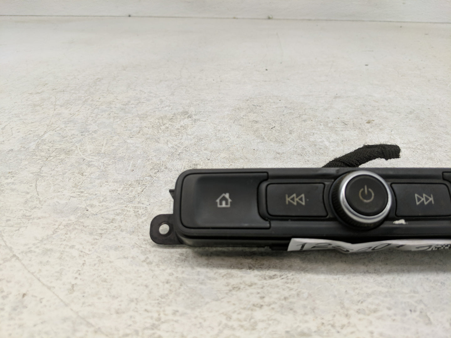 2019-2022 Chevrolet Silverado 1500 Radio Control Panel 1252012 - Oemusedautoparts1.com