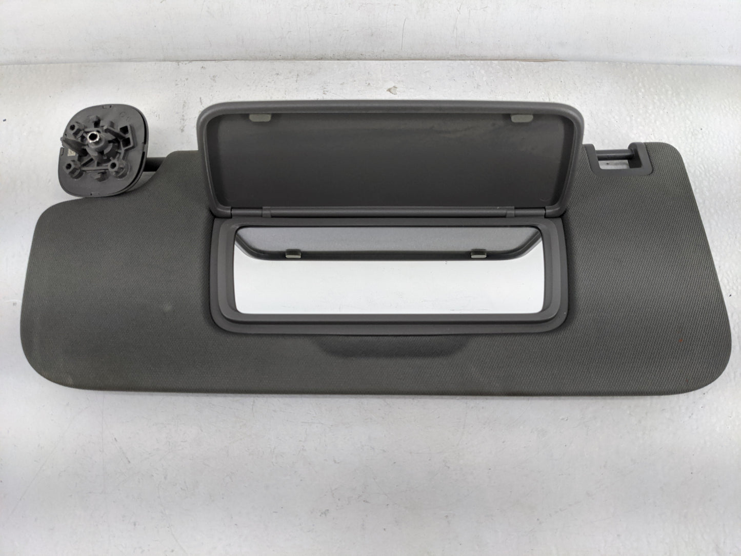 2019-2022 Chevrolet Silverado 1500 Sun Visor Shade Replacement Driver Left Mirror Fits Fits 2019 2020 2021 2022 OEM Used Aut