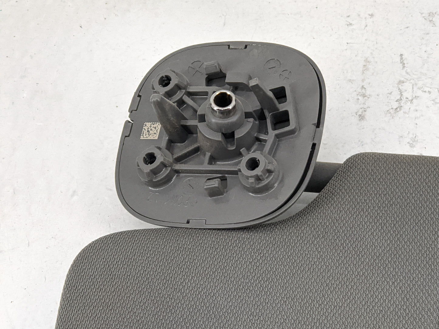 2019-2022 Chevrolet Silverado 1500 Sun Visor Shade Replacement Driver Left Mirror Fits Fits 2019 2020 2021 2022 OEM Used Aut