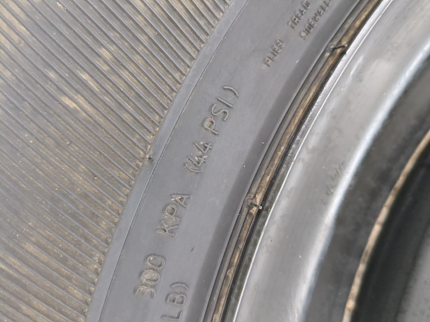 2021 Chevrolet Silverado 1500 Spare Donut Tire Wheel Rim Oem - Oemusedautoparts1.com