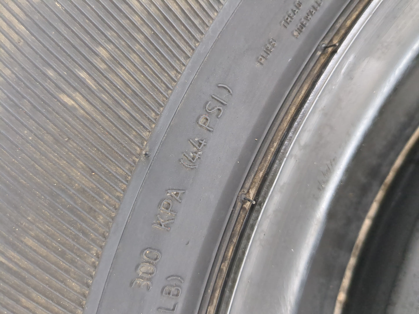 2021 Chevrolet Silverado 1500 Spare Donut Tire Wheel Rim Oem - Oemusedautoparts1.com