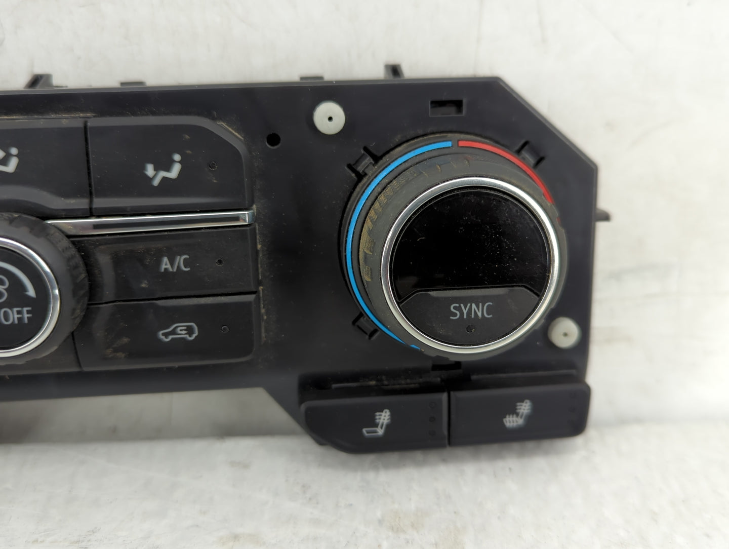 2020-2022 Chevrolet Silverado 1500 Climate Control Module Temperature AC/Heater Replacement P/N:84692241 Fits Fits 2020 2021