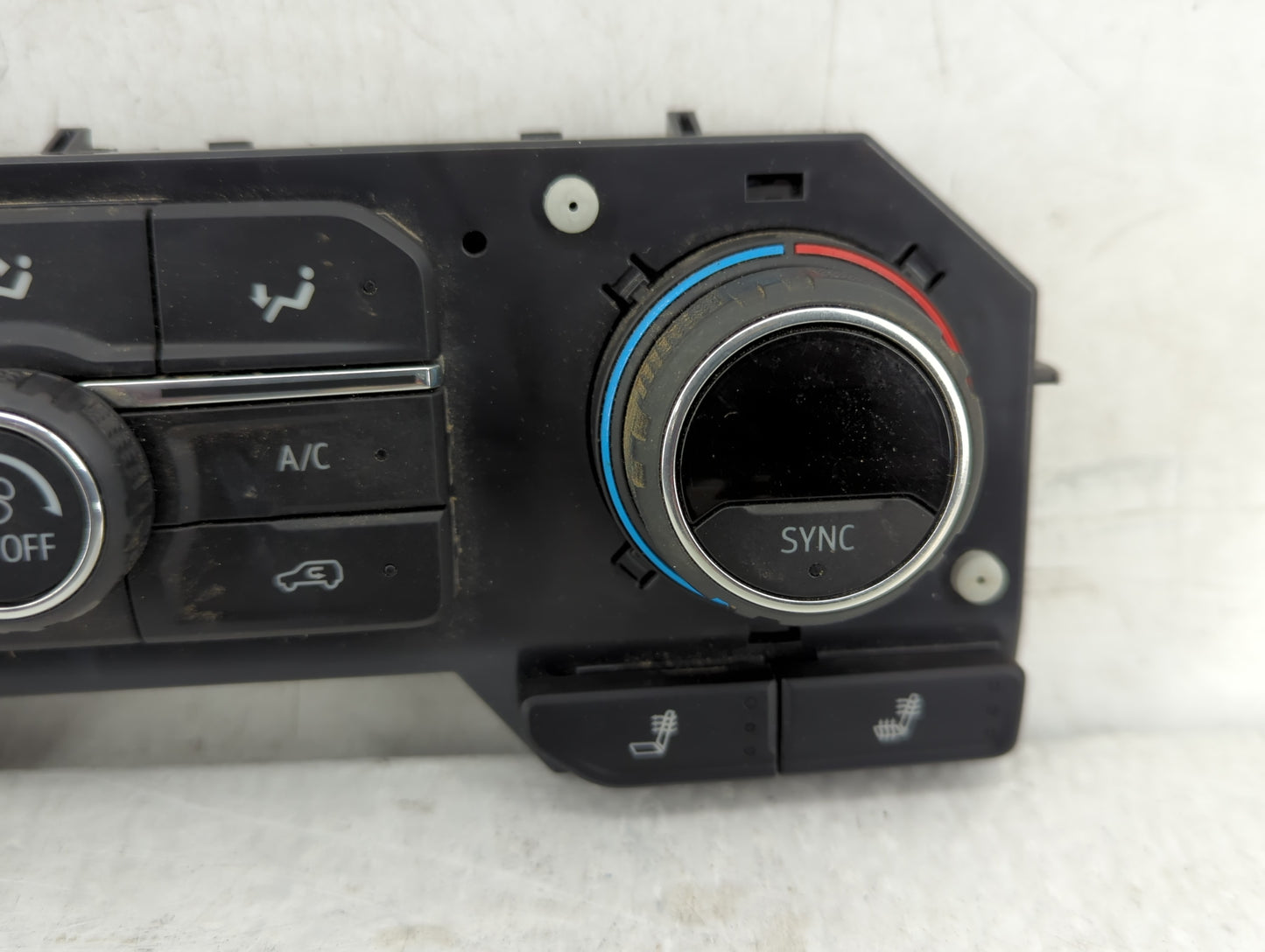 2020-2022 Chevrolet Silverado 1500 Climate Control Module Temperature AC/Heater Replacement P/N:84692241 Fits Fits 2020 2021