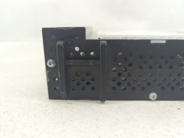 2020-2022 Chevrolet Silverado 1500 Radio AM FM Cd Player Receiver Replacement P/N:84988354 Fits Fits 2020 2021 2022 OEM Used Auto Parts