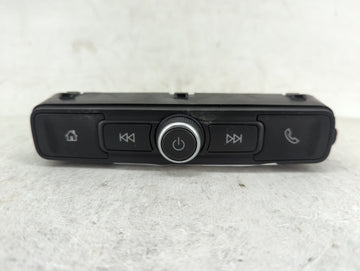 2020-2022 Chevrolet Silverado 1500 Radio AM FM Cd Player Receiver Replacement P/N:84799539 Fits Fits 2020 2021 2022 OEM Used