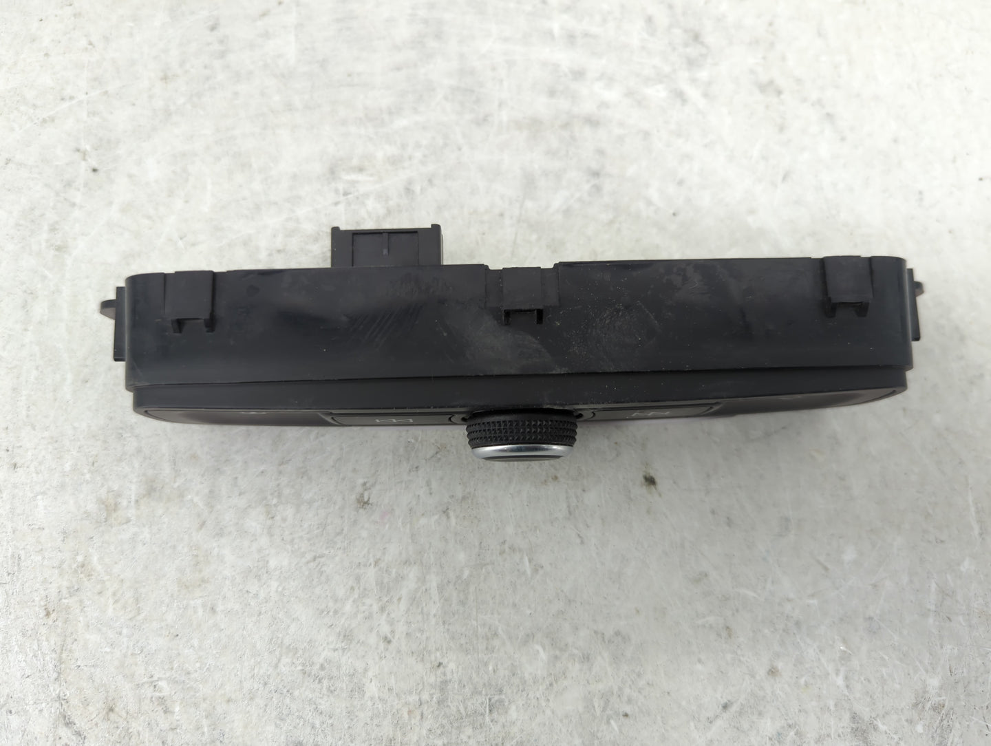 2020-2022 Chevrolet Silverado 1500 Radio AM FM Cd Player Receiver Replacement P/N:84799539 Fits Fits 2020 2021 2022 OEM Used