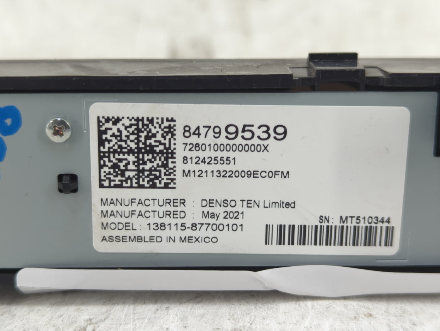 2020-2022 Chevrolet Silverado 1500 Radio AM FM Cd Player Receiver Replacement P/N:84799539 Fits Fits 2020 2021 2022 OEM Used
