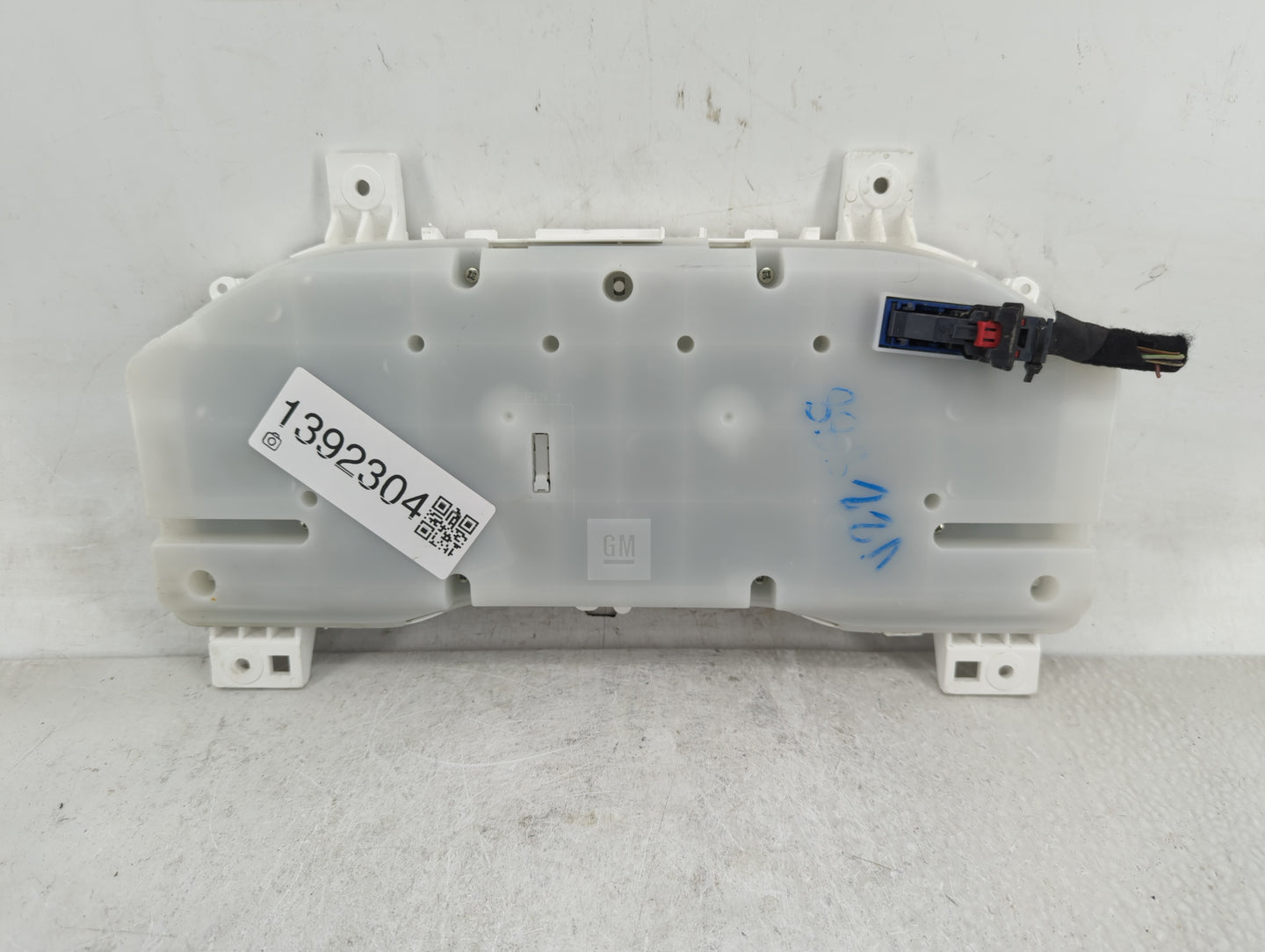 2021-2022 Chevrolet Silverado 1500 Instrument Cluster Speedometer Gauges P/N:84934301 Fits Fits 2021 2022 OEM Used Auto Part