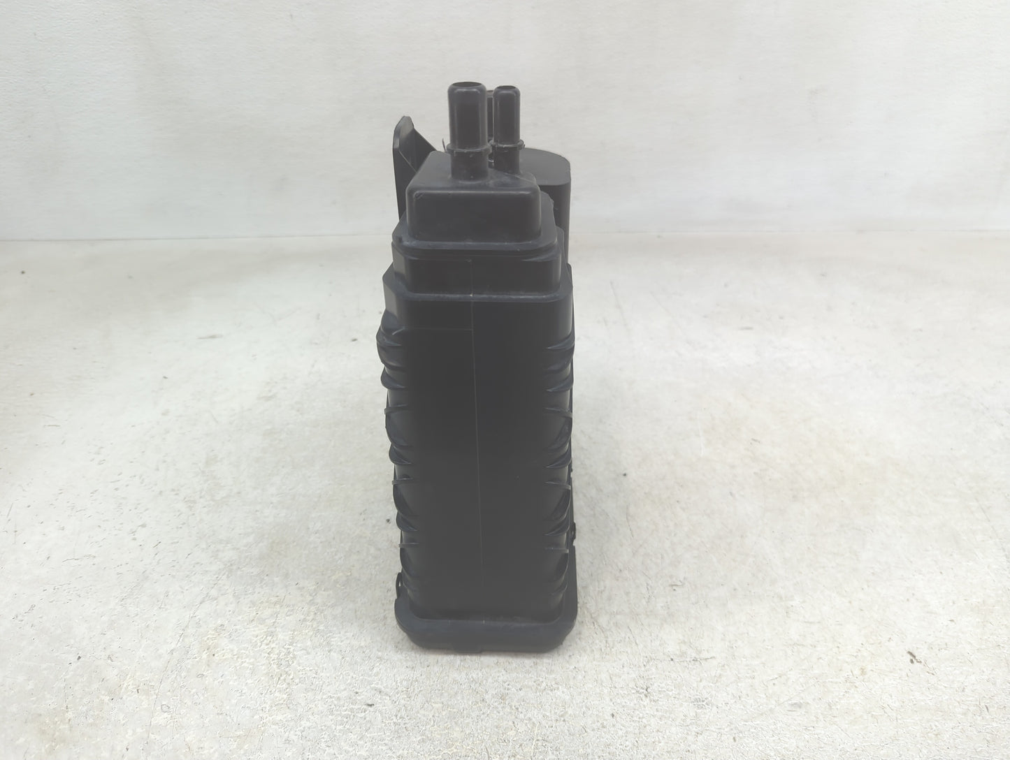 2021 Chevrolet Silverado 1500 Fuel Vapor Charcoal Canister - Oemusedautoparts1.com