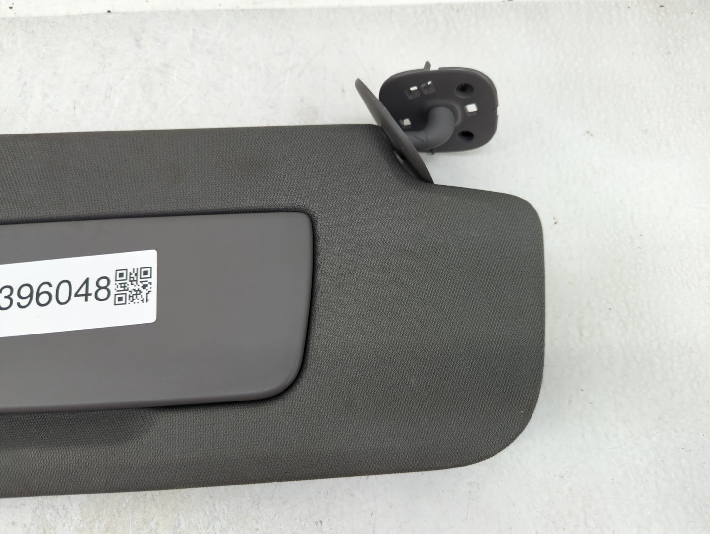 2019-2022 Chevrolet Silverado 1500 Sun Visor Shade Replacement Passenger Right Mirror Fits Fits 2019 2020 2021 2022 OEM Used