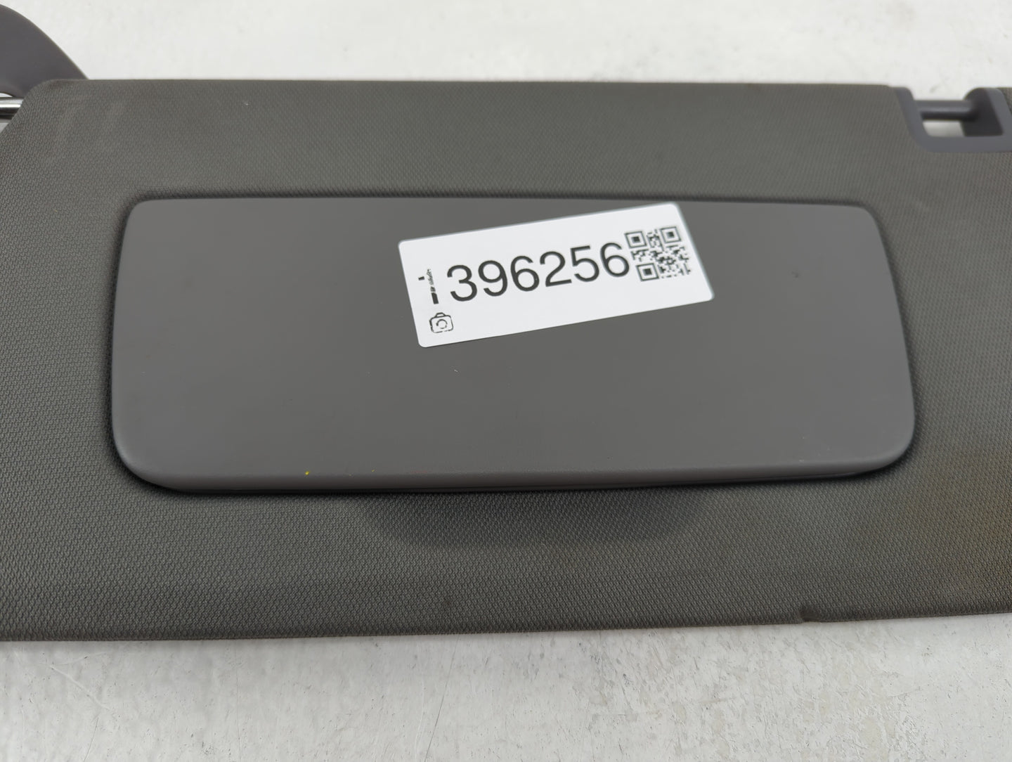 2019-2022 Chevrolet Silverado 1500 Sun Visor Shade Replacement Driver Left Mirror Fits Fits 2019 2020 2021 2022 OEM Used Aut