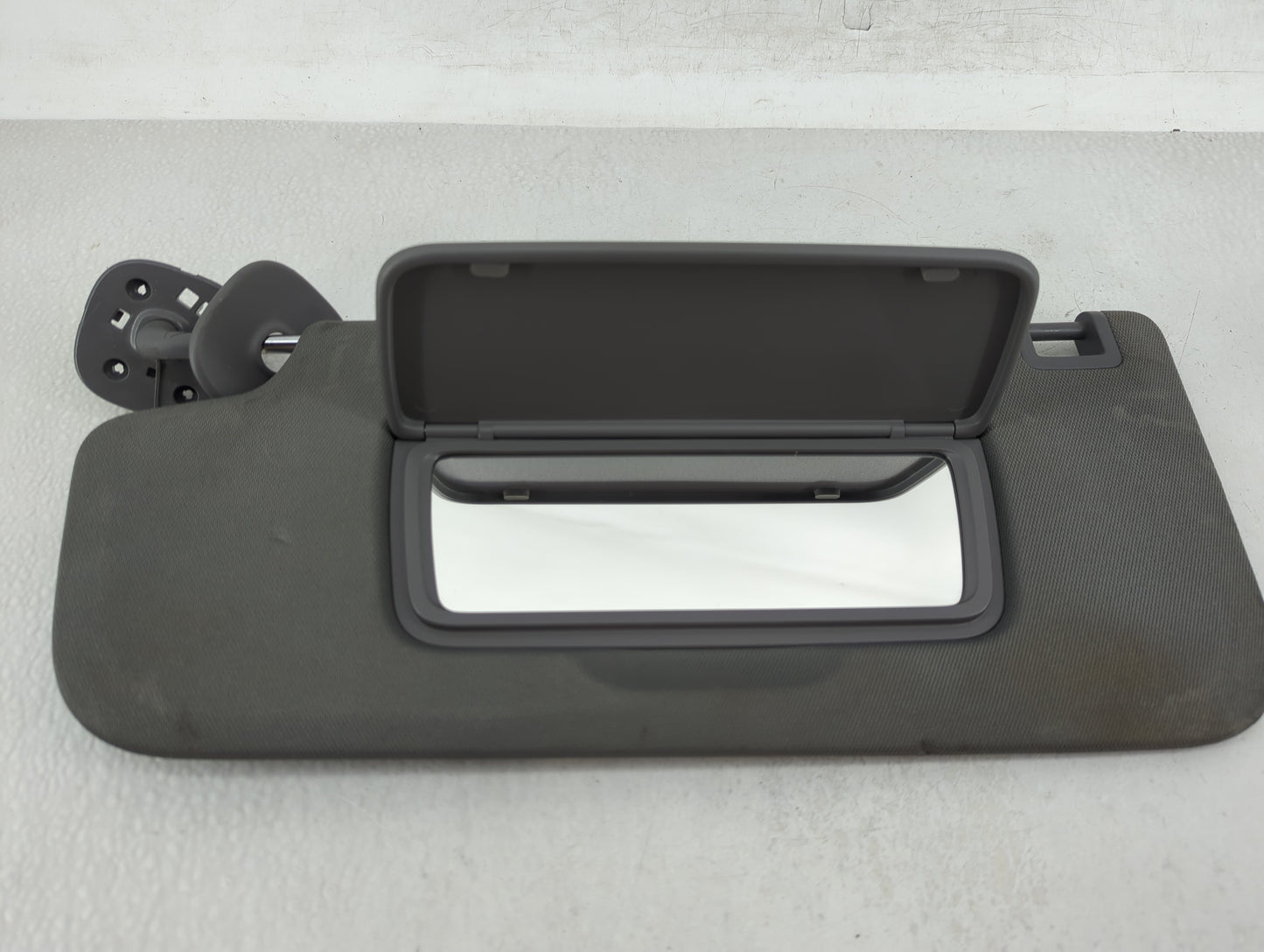 2019-2022 Chevrolet Silverado 1500 Sun Visor Shade Replacement Driver Left Mirror Fits Fits 2019 2020 2021 2022 OEM Used Aut