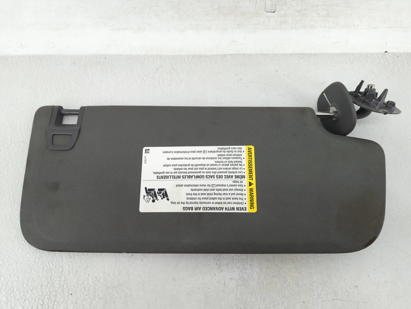 2019-2022 Chevrolet Silverado 1500 Sun Visor Shade Replacement Driver Left Mirror Fits Fits 2019 2020 2021 2022 OEM Used Aut