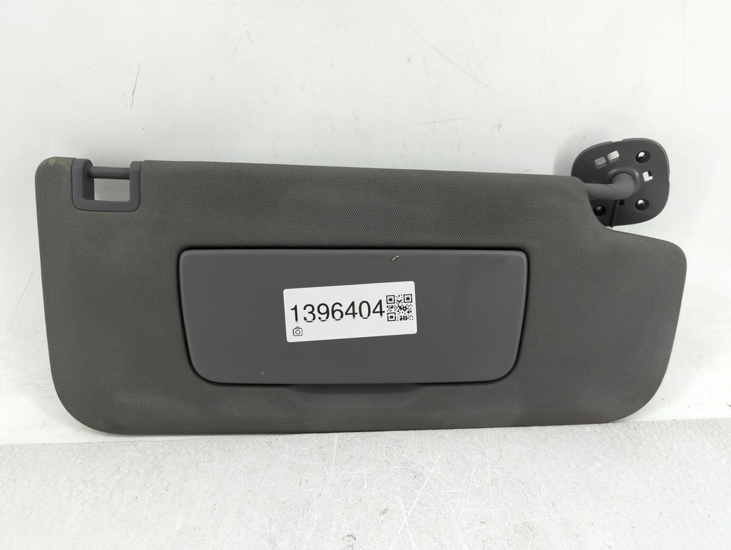 2019-2022 Chevrolet Silverado 1500 Sun Visor Shade Replacement Passenger Right Mirror Fits Fits 2019 2020 2021 2022 OEM Used