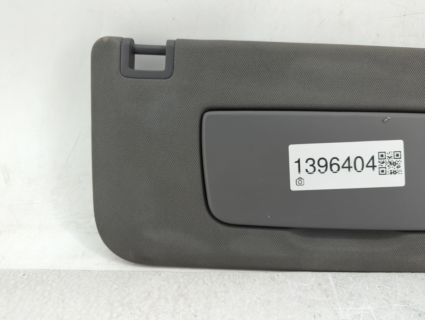 2019-2022 Chevrolet Silverado 1500 Sun Visor Shade Replacement Passenger Right Mirror Fits Fits 2019 2020 2021 2022 OEM Used