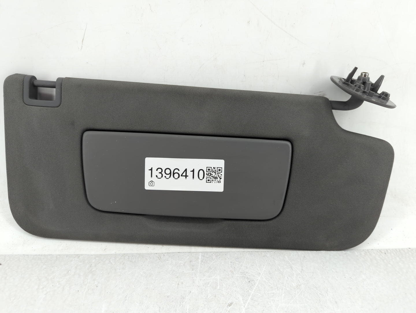 2019-2022 Chevrolet Silverado 1500 Sun Visor Shade Replacement Passenger Right Mirror Fits Fits 2019 2020 2021 2022 OEM Used