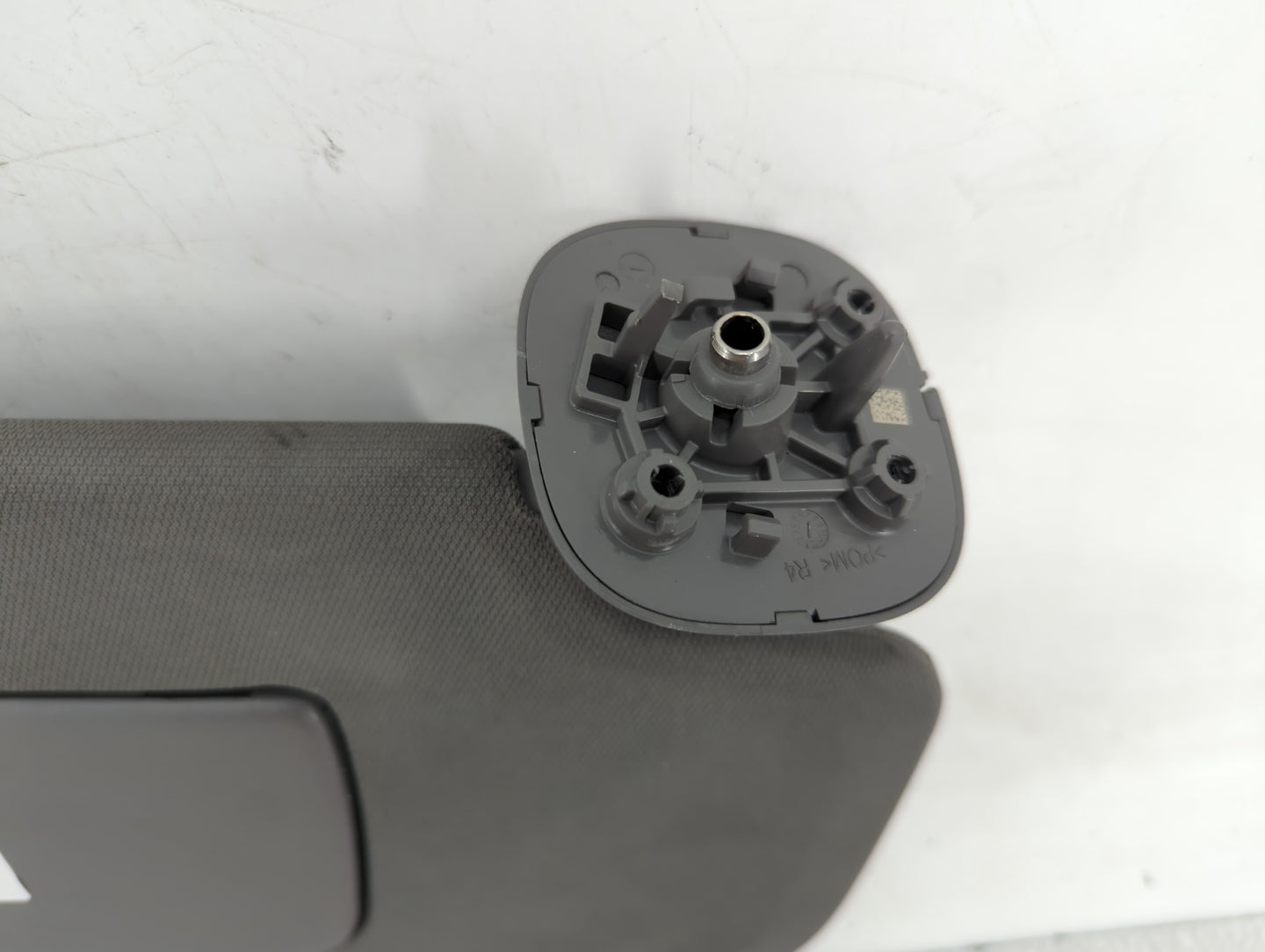 2019-2022 Chevrolet Silverado 1500 Sun Visor Shade Replacement Passenger Right Mirror Fits Fits 2019 2020 2021 2022 OEM Used