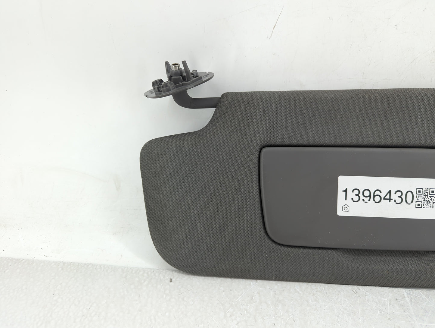 2019-2022 Chevrolet Silverado 1500 Sun Visor Shade Replacement Driver Left Mirror Fits Fits 2019 2020 2021 2022 OEM Used Aut