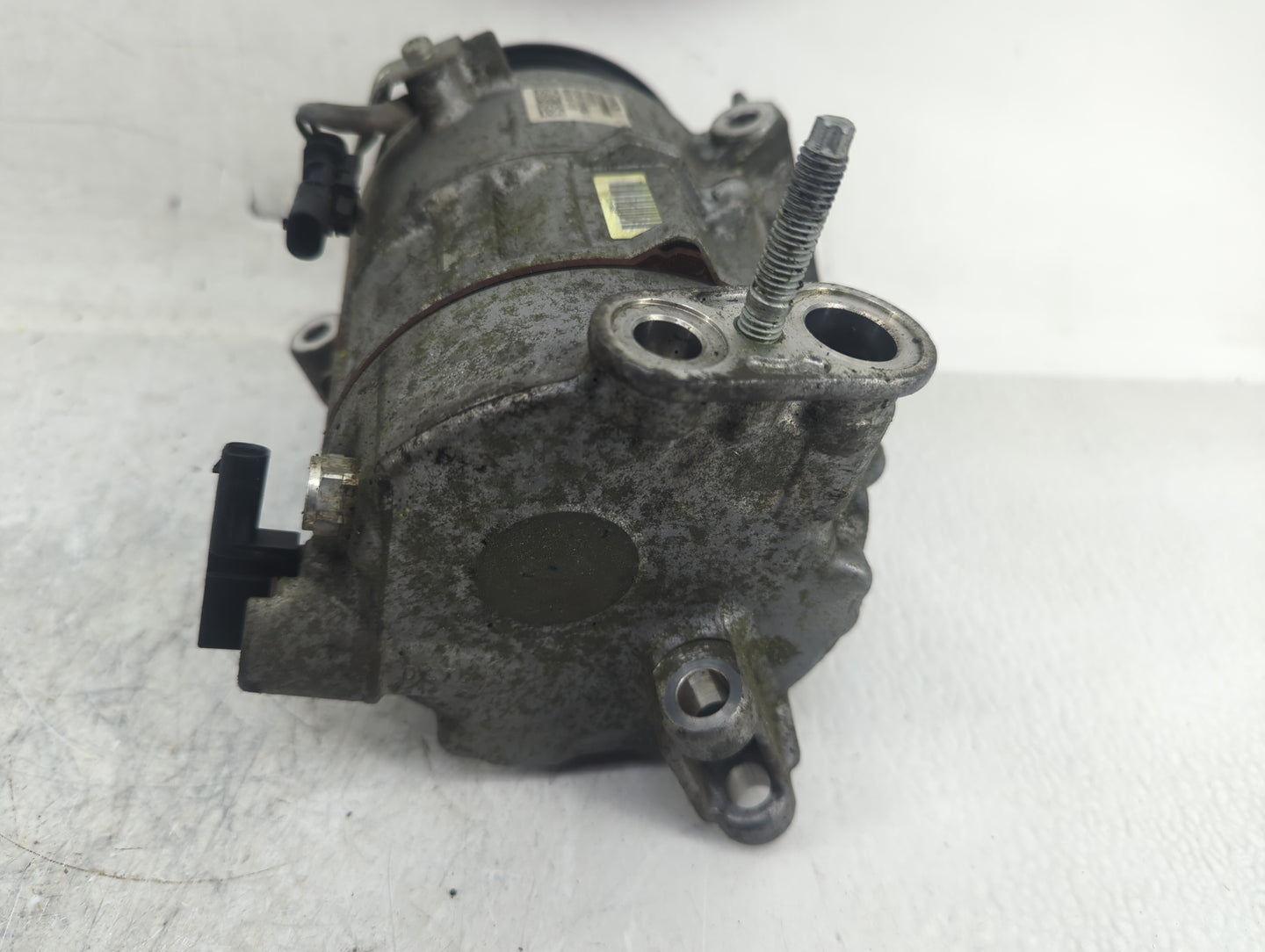 2019 Chevrolet Silverado 1500 Air Conditioning A/c Ac Compressor Oem - Oemusedautoparts1.com