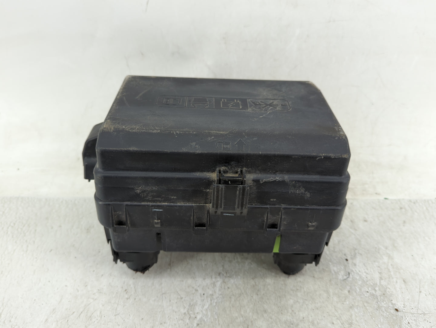 2019-2022 Chevrolet Silverado 1500 Fusebox Fuse Box Panel Relay Module Fits Fits 2019 2020 2021 2022 OEM Used Auto Parts - O