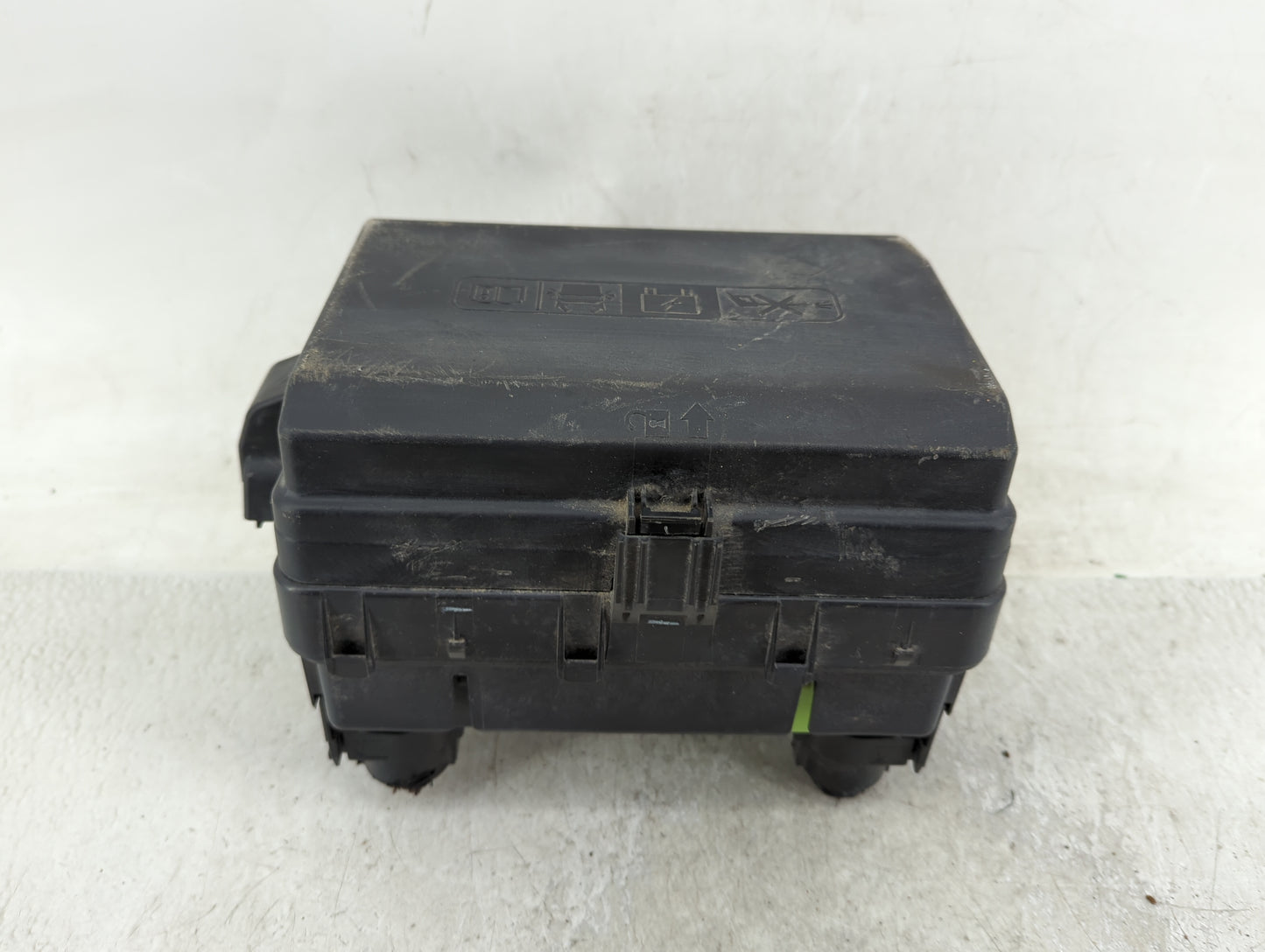 2019-2022 Chevrolet Silverado 1500 Fusebox Fuse Box Panel Relay Module Fits Fits 2019 2020 2021 2022 OEM Used Auto Parts - O