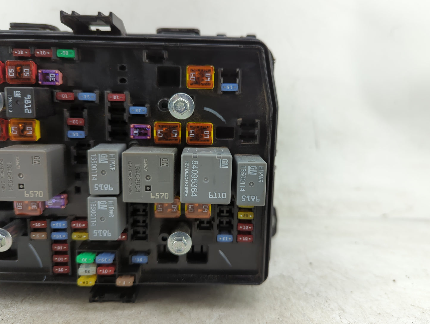2021-2022 Chevrolet Silverado 1500 Fusebox Fuse Box Panel Relay Module Fits Fits 2021 2022 OEM Used Auto Parts - Oemusedauto