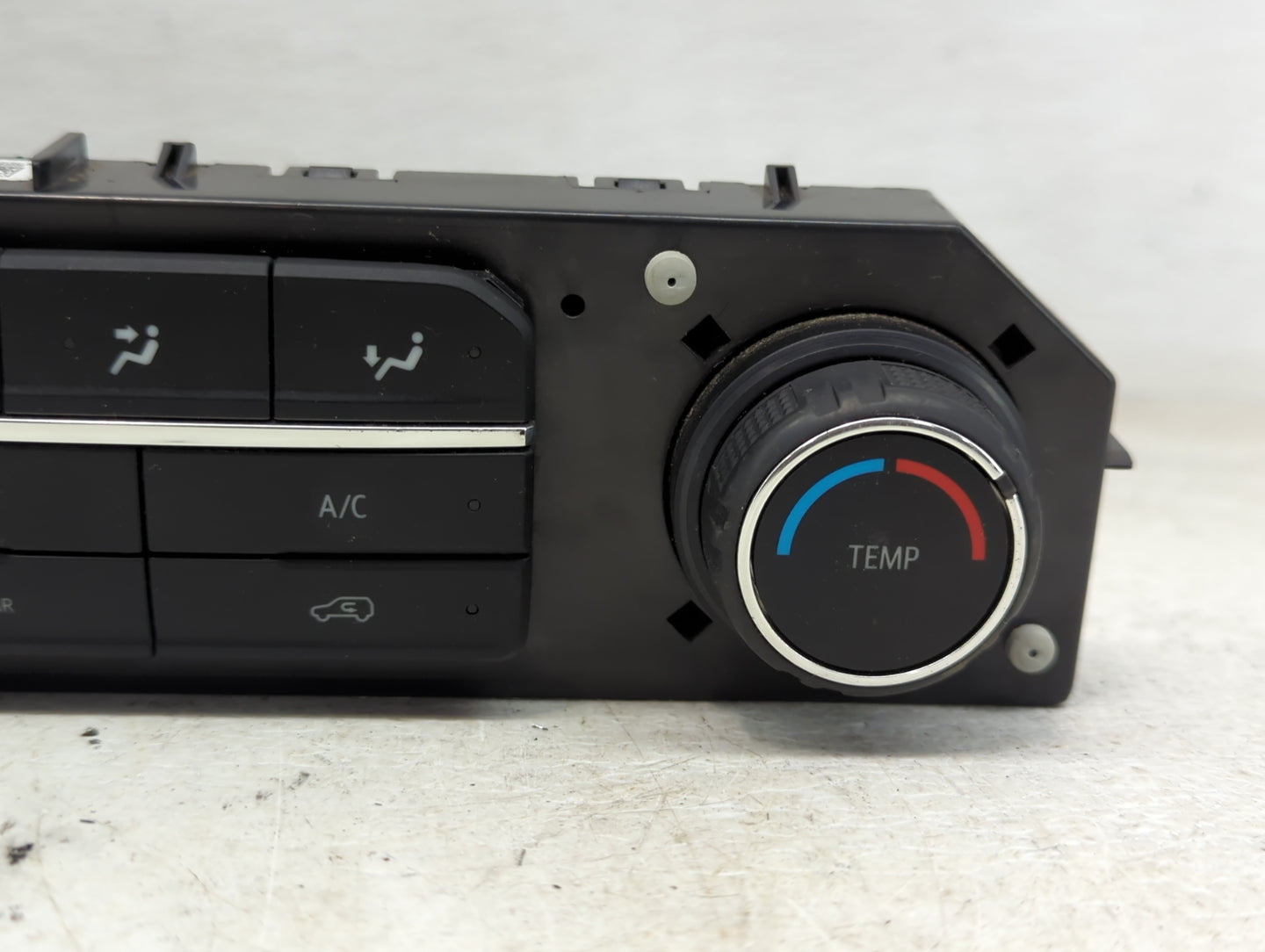 2019-2022 Chevrolet Silverado 1500 Climate Control Module Temperature AC/Heater Replacement P/N:815372982 84542734 Fits OEM 
