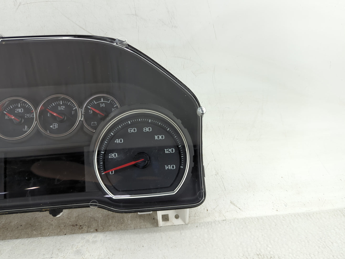 2021-2022 Chevrolet Silverado 1500 Instrument Cluster Speedometer Gauges P/N:84960242 Fits Fits 2021 2022 OEM Used Auto Part