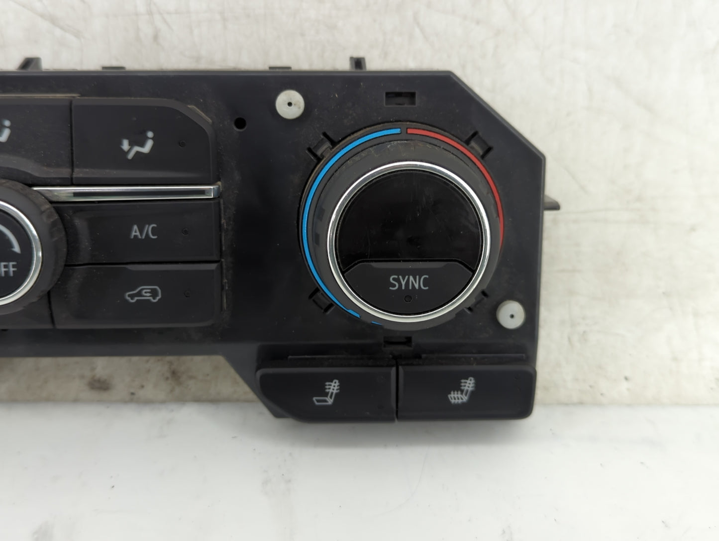 2020-2022 Chevrolet Silverado 1500 Climate Control Module Temperature AC/Heater Replacement P/N:84692241 Fits Fits 2020 2021
