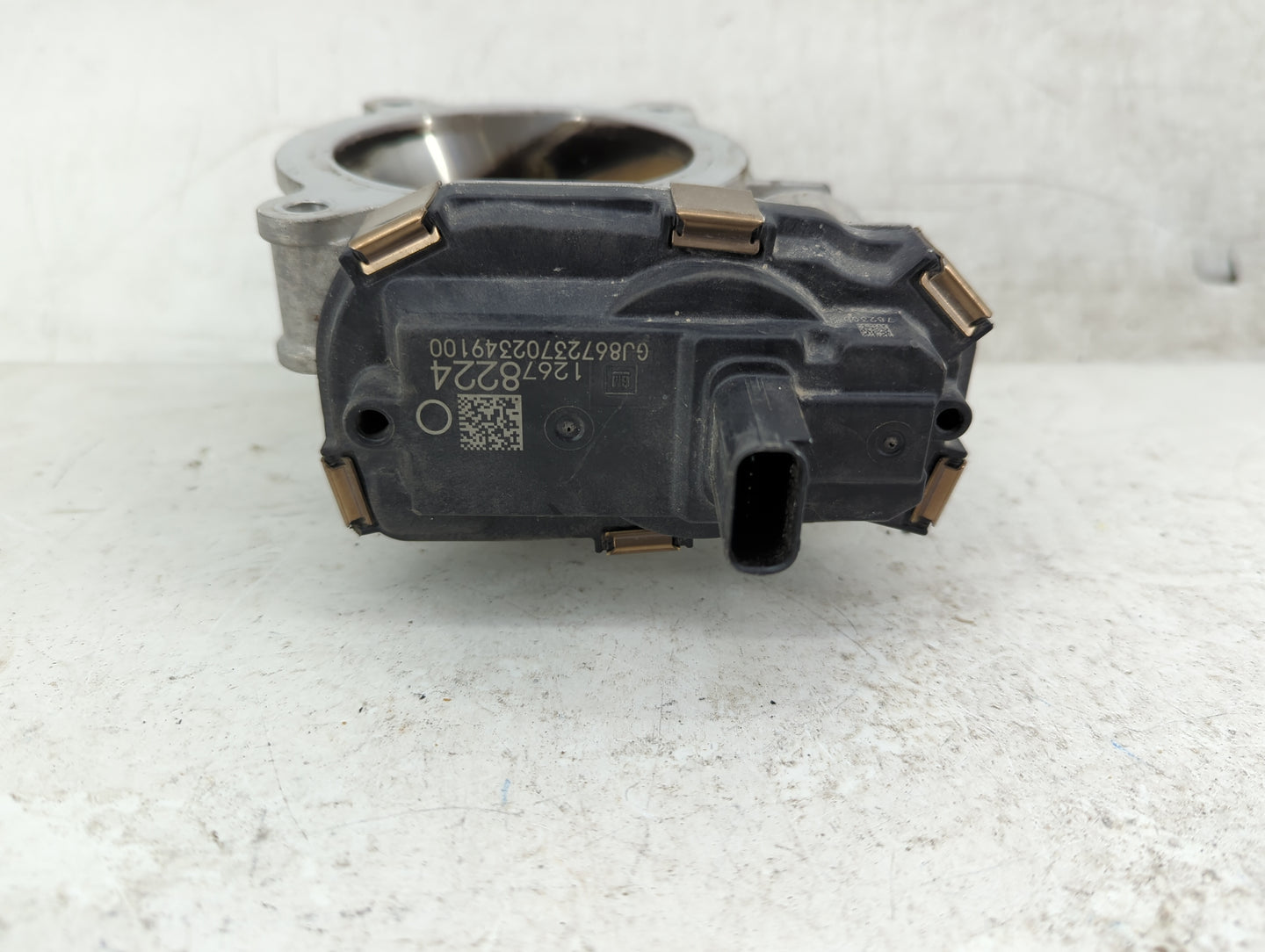 2014-2022 Chevrolet Silverado 1500 Throttle Body P/N:12713775 Fits Fits 2014 2015 2016 2017 2018 2019 2020 2021 2022 OEM Use