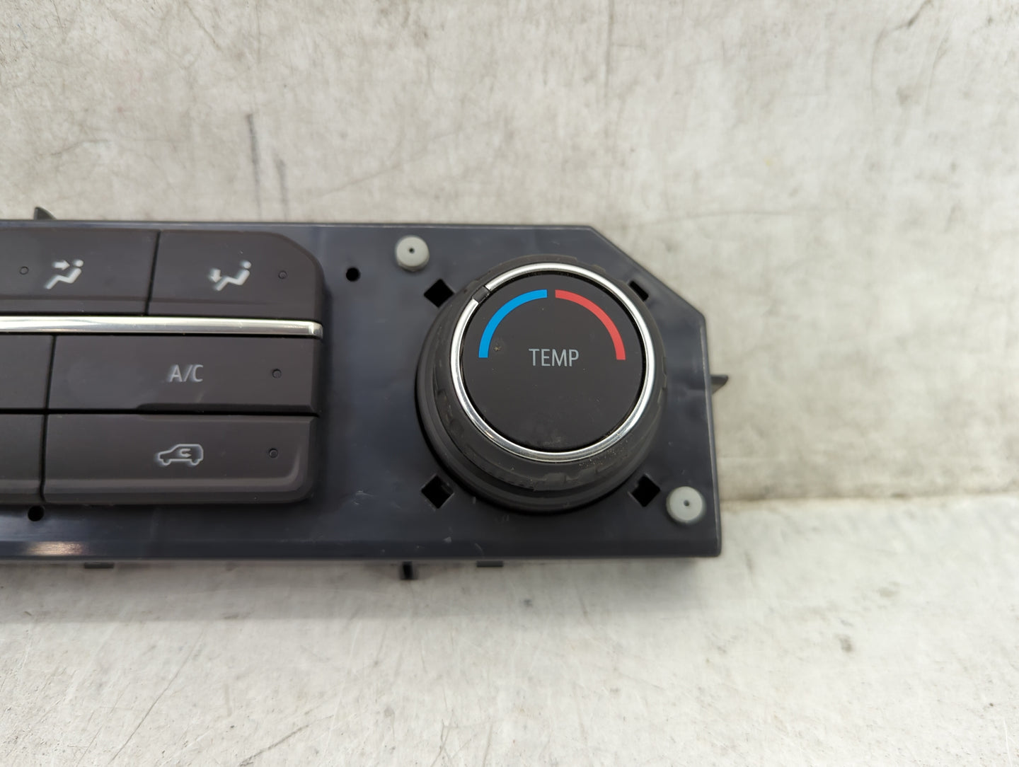 2019-2022 Chevrolet Silverado 1500 Climate Control Module Temperature AC/Heater Replacement P/N:84542734 7370200000000X Fits