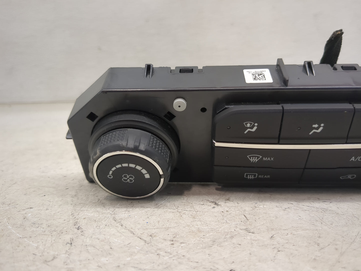 2019-2022 Chevrolet Silverado 1500 Climate Control Module Temperature AC/Heater Replacement P/N:84542734 737020000000X Fits 