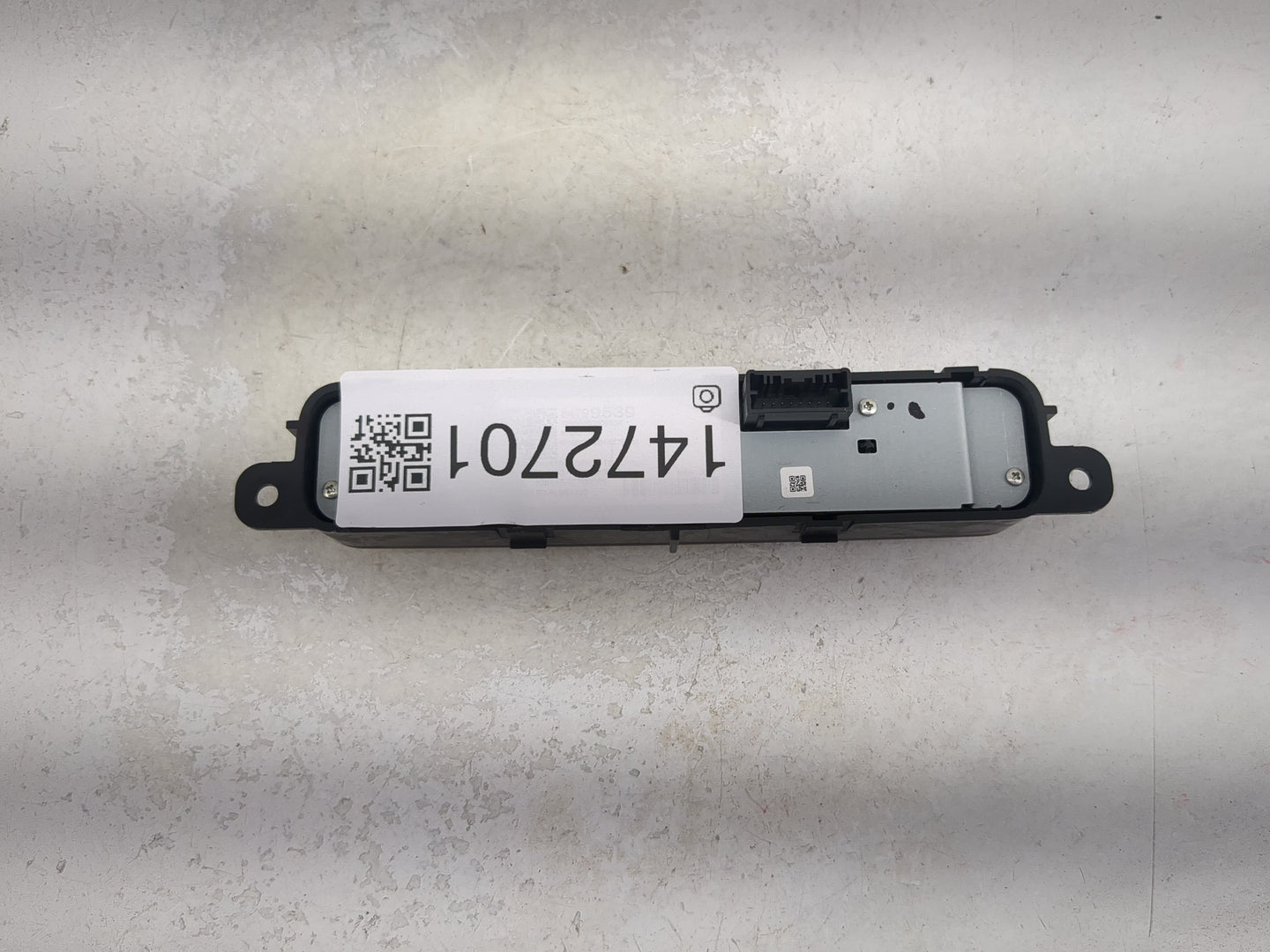 2019-2022 Chevrolet Silverado 1500 Radio Control Panel 1472701 - Oemusedautoparts1.com
