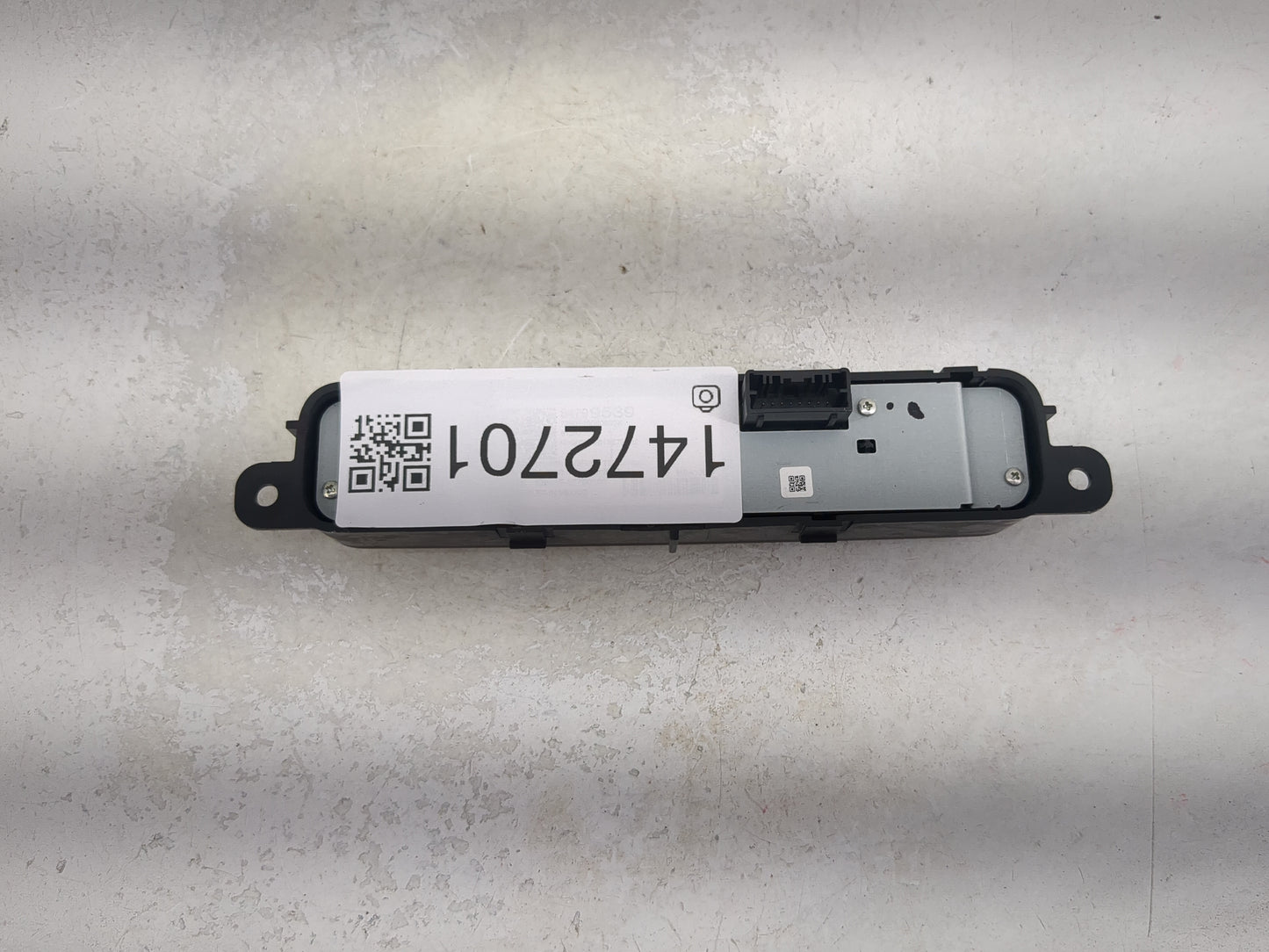 2019-2022 Chevrolet Silverado 1500 Radio Control Panel 1472701 - Oemusedautoparts1.com