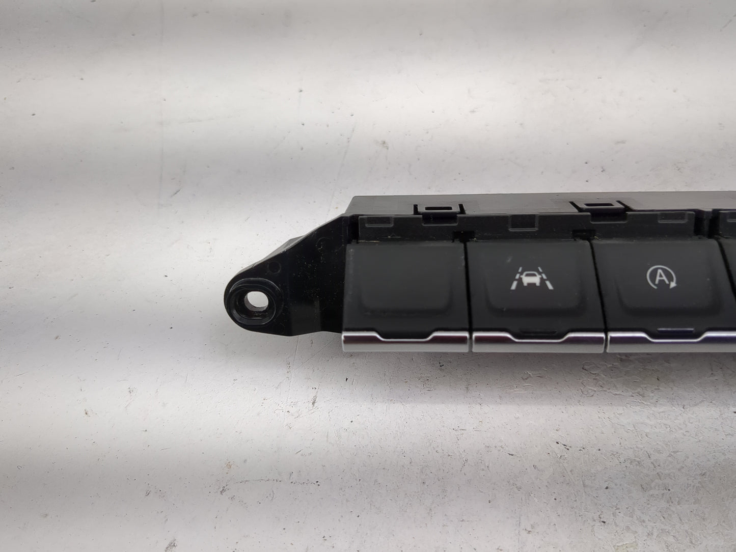 2021 Chevrolet Silverado 1500 Radio Control Panel - Oemusedautoparts1.com