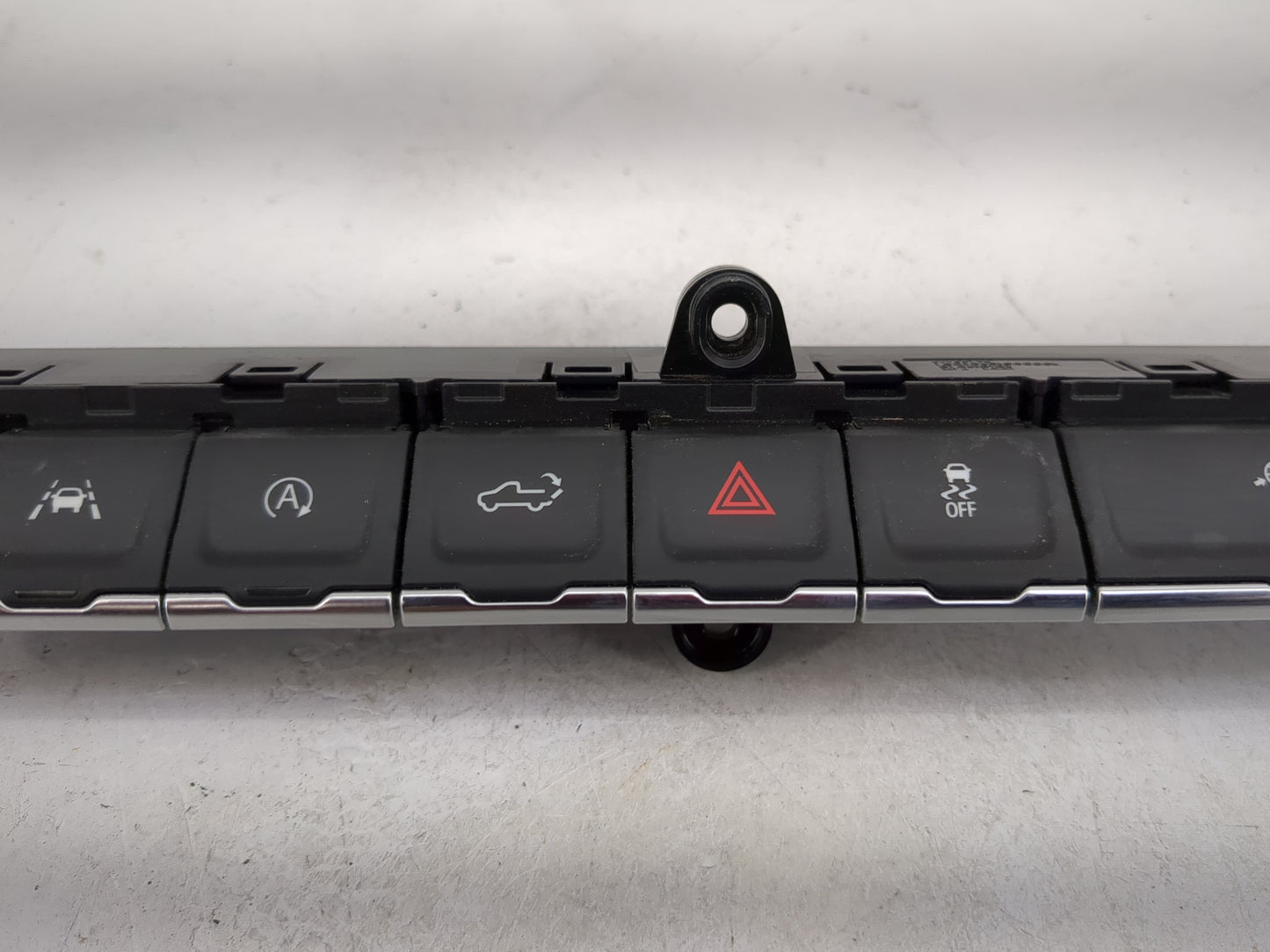 2021 Chevrolet Silverado 1500 Radio Control Panel - Oemusedautoparts1.com