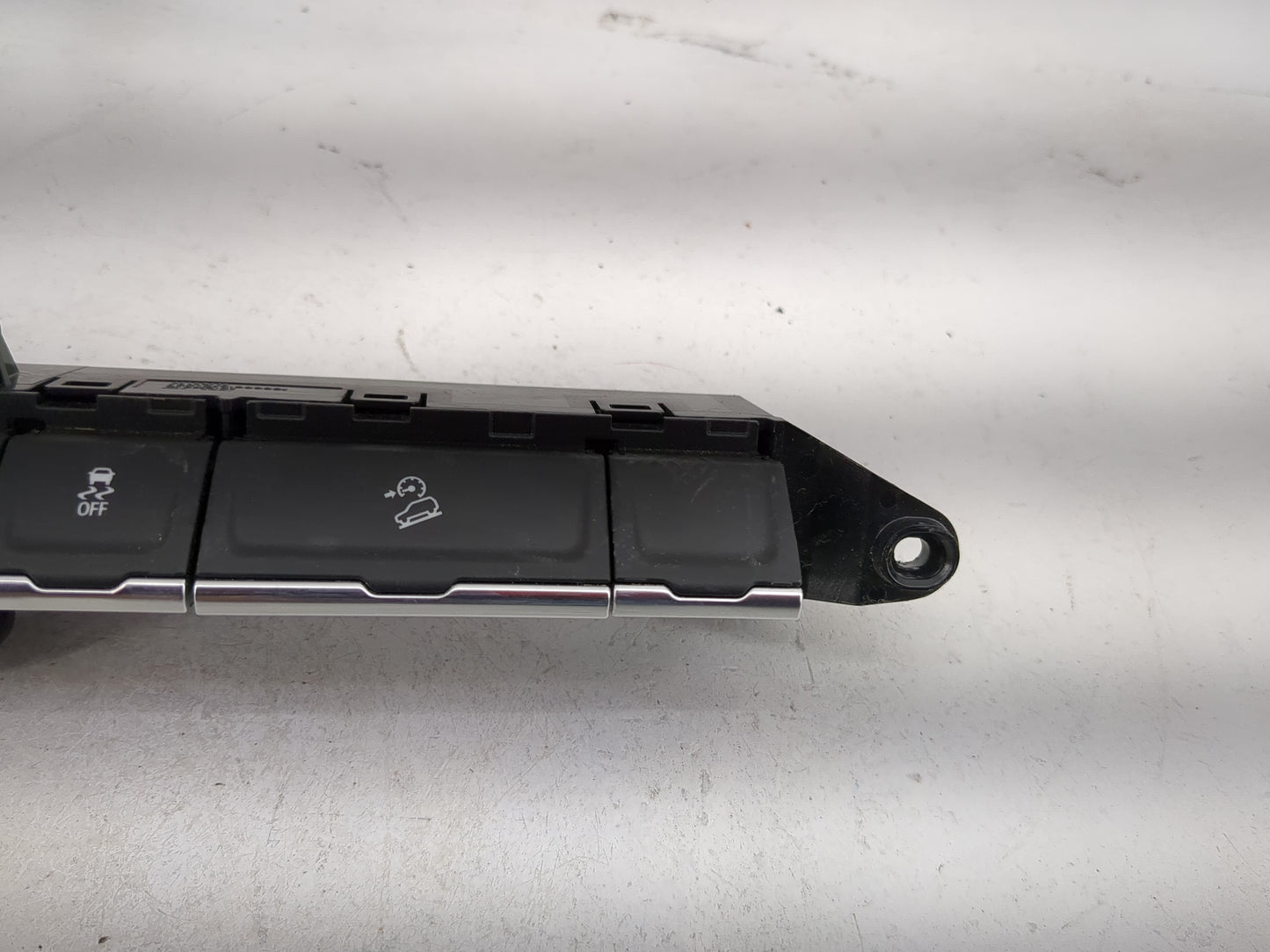 2021 Chevrolet Silverado 1500 Radio Control Panel - Oemusedautoparts1.com