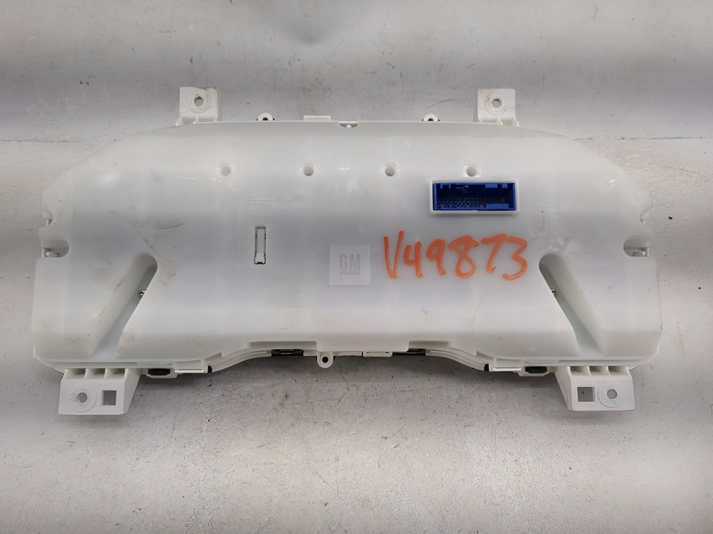 2021 Chevrolet Silverado 1500 Instrument Cluster Speedometer Gauges P/N:84960238 7110500000000X, 812610798 Miles: Fits OEM U